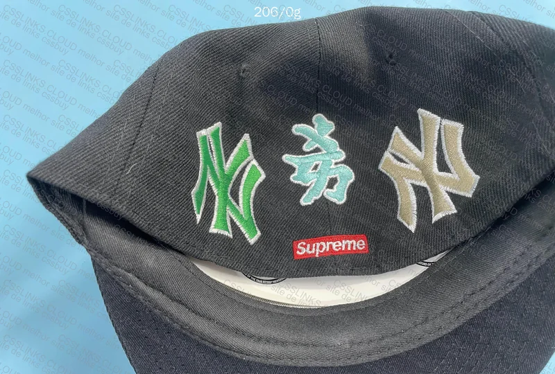 cap new era X supreme
