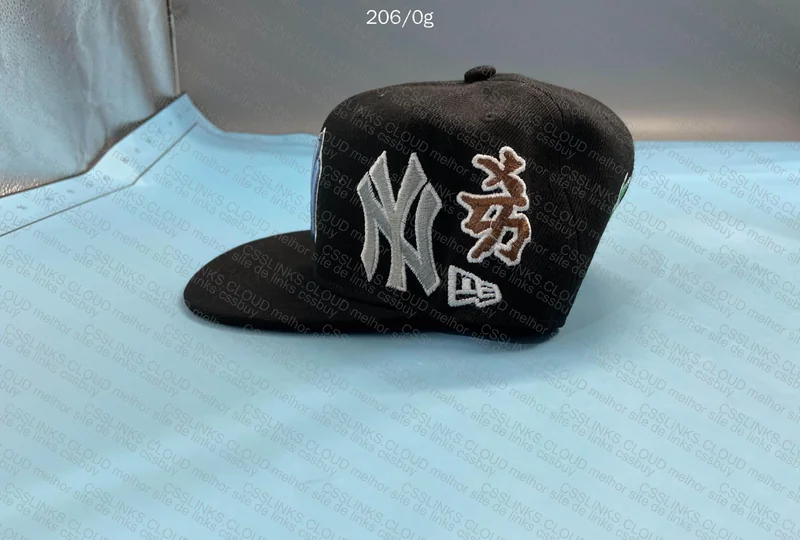 cap new era X supreme 5