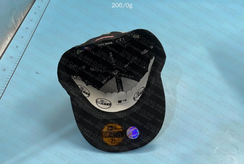 cap new era X supreme 6