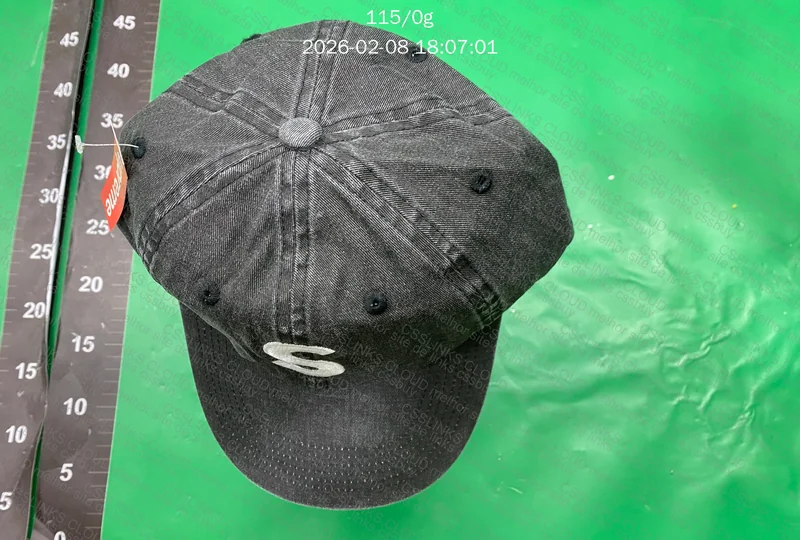 Cap Supreme 4