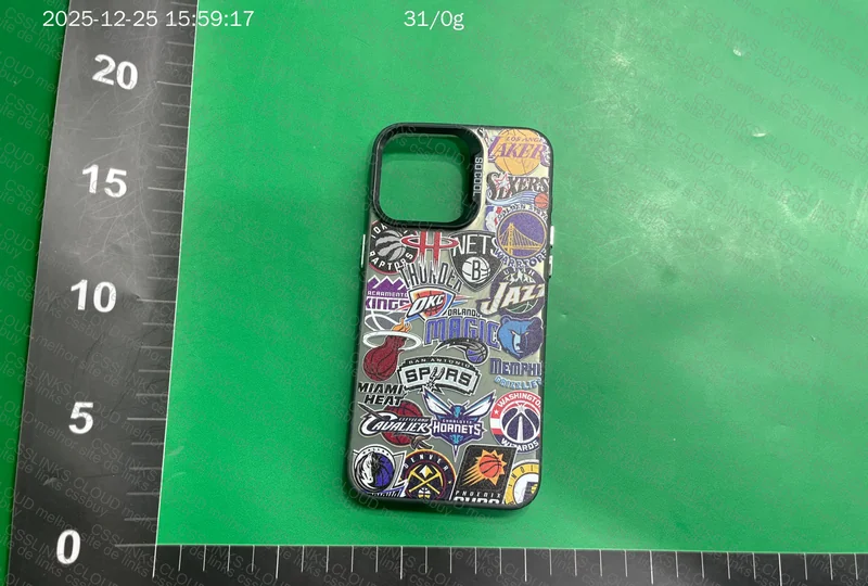 iPhone 15 Pro Max Cover 3