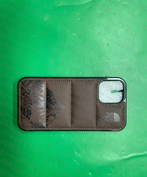 Capa para IPhone 12 The North Face 4