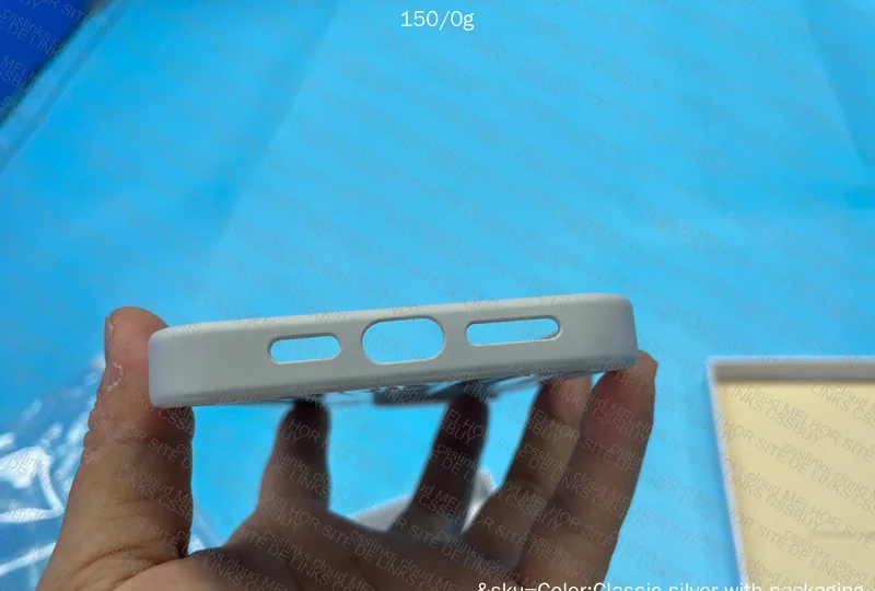Rimowa 15 Pro Max Cover 2