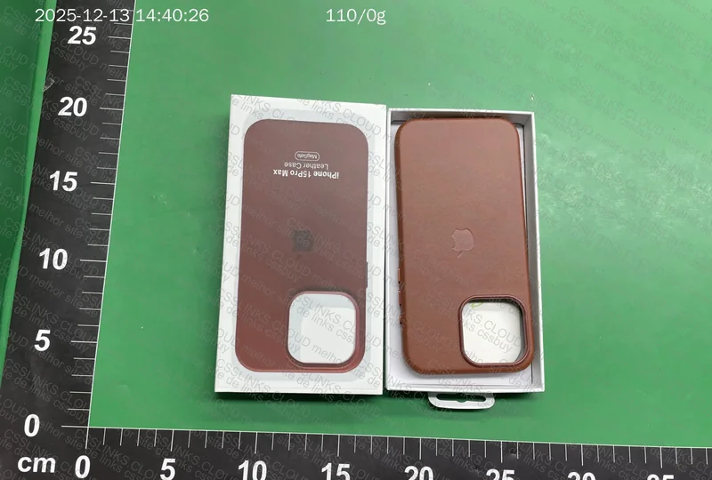 Leather iPhone Cases with MagSafe 6