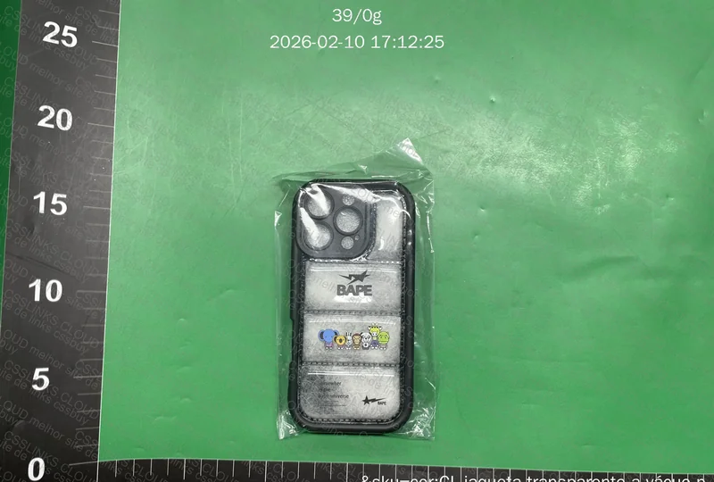Capas TNF x BAPE para Iphone 16pro 3