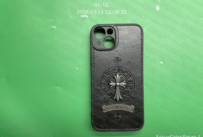 Capinha de Iphone Chrome Hearts