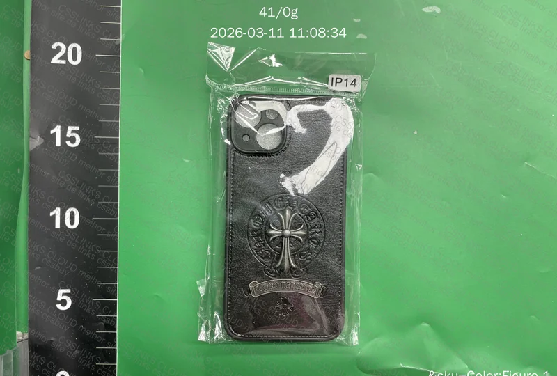 Capinha de Iphone Chrome Hearts 3