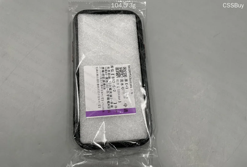Capinha iPhone 14 plus p/ sogra 3