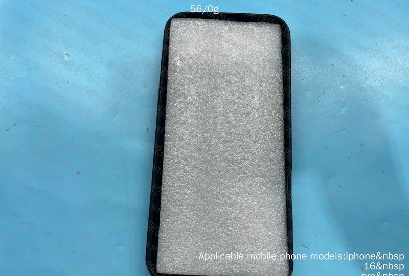 Capinha Iphone 16 Chrome Hearts