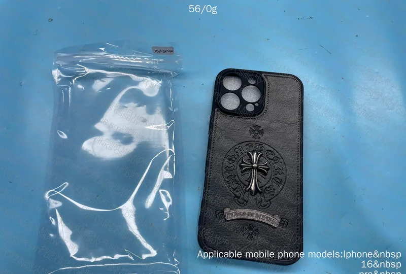 Capinha Iphone 16 Chrome Hearts 3