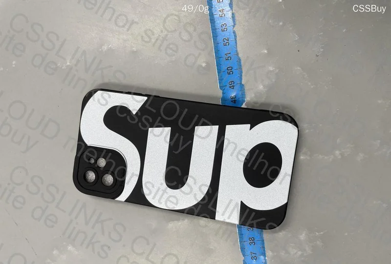Capinha Supreme 4.80 ¥ 3