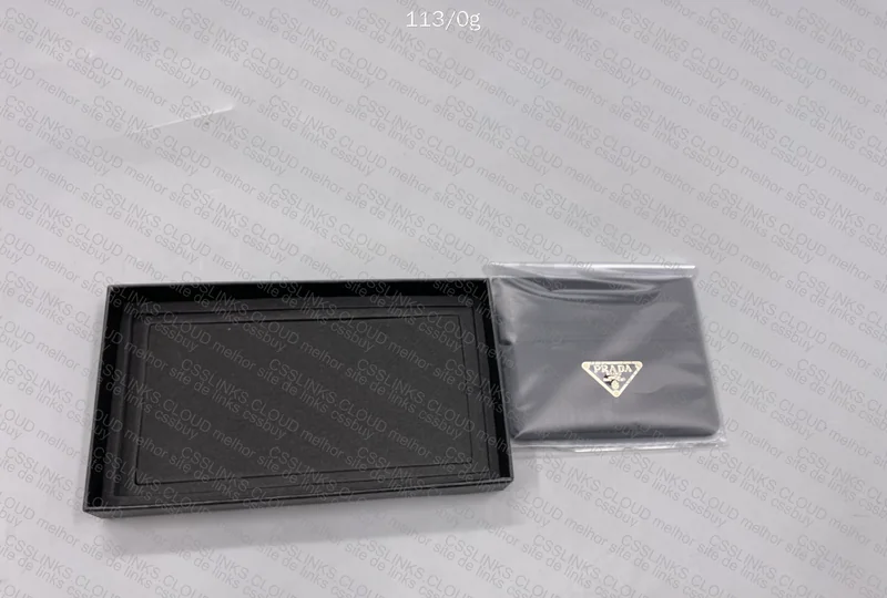 Card Holder Prada 4