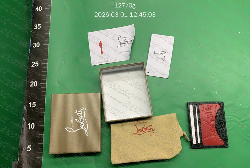Cardholder Louboutin