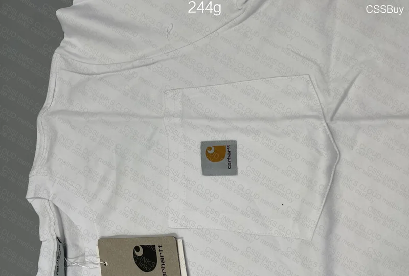 Carhartt pocket tee 3