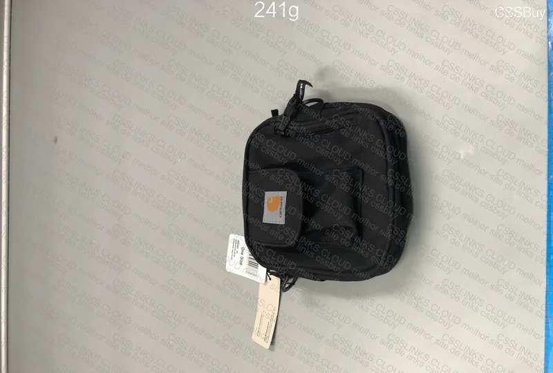 Carhartt WIP Essentials Bag 2