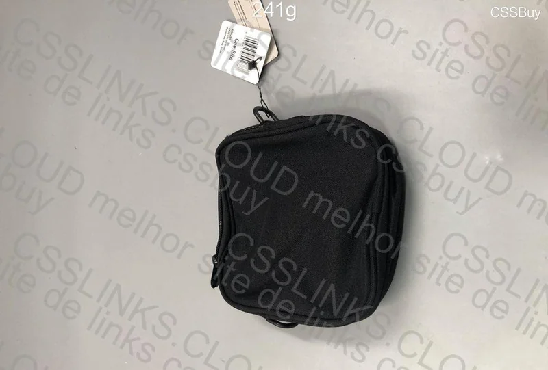 Carhartt WIP Essentials Bag 5