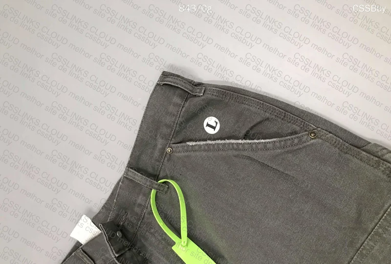 Carpenter Carhartt 3