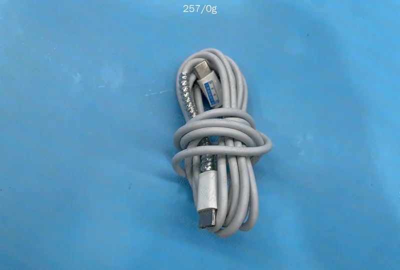 MacBook USB-C 61W Charger | Used 8