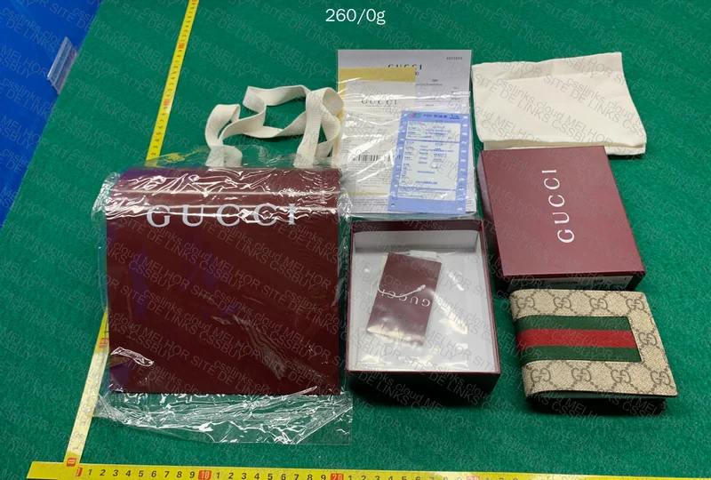 Gucci Wallet 2