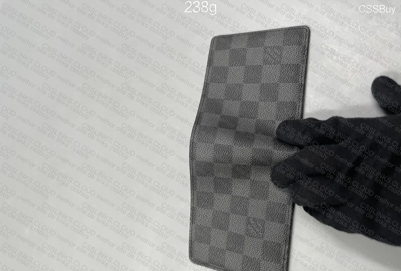 Louis Vuitton Wallet 3