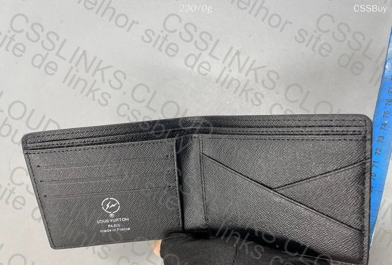 Louis Vuitton Wallet 2