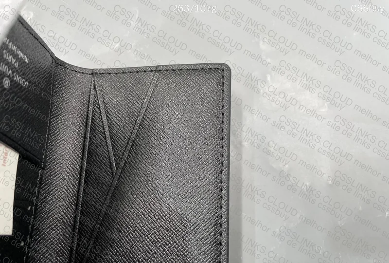 Louis Vuitton Wallet 4