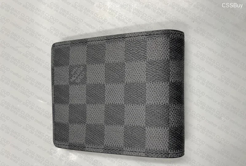 Louis Vuitton Wallet 4