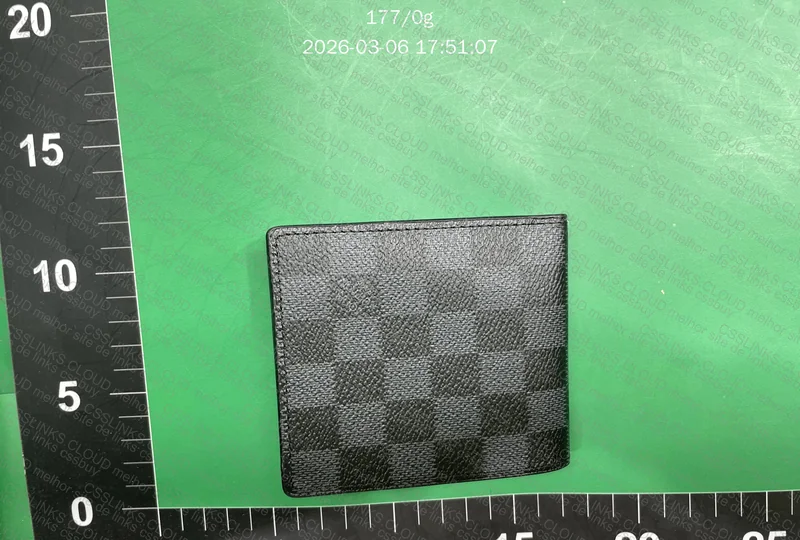 Carteira Louis Vuitton