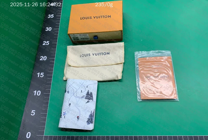 Louis Vuitton Ski Wallet