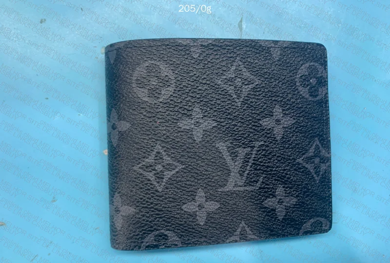 LV Wallet at a Great Price 3