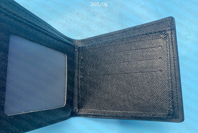 LV Wallet at a Great Price 5