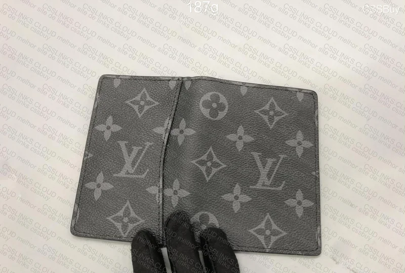 LV Wallet / Card Holder 3