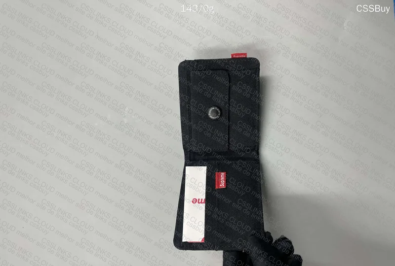 Supreme Wallet 4