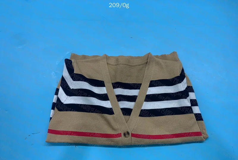 Unbranded Women's Jacket 2