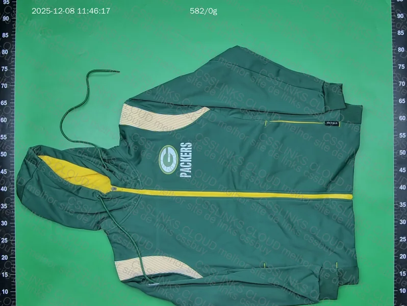 Green Bay Packers Jacket - Very Good! 3