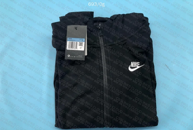 Nike Club Hoodie 4