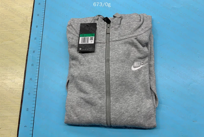 Nike Club Hoodie 3