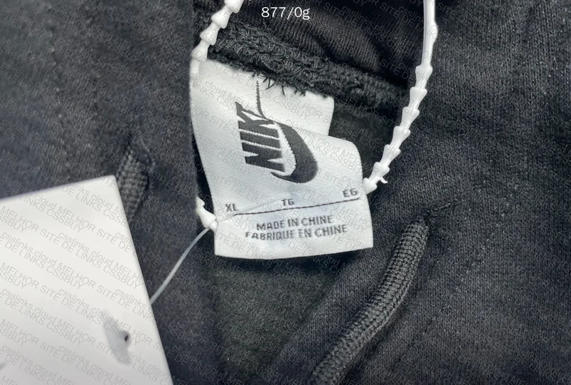 Nike Centered Logo Hoodie 6