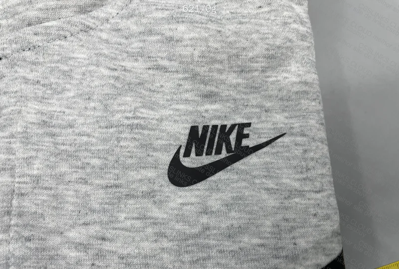 Nike Tech Fleece Jacket (with measurements) 2
