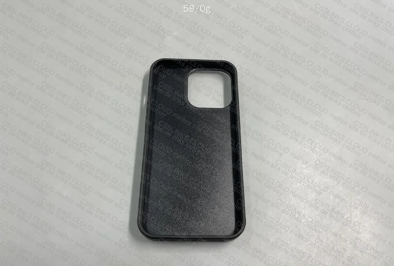 Case p/ iPhone TNF 4