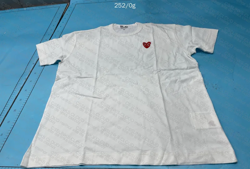 CDG T-Shirt 3