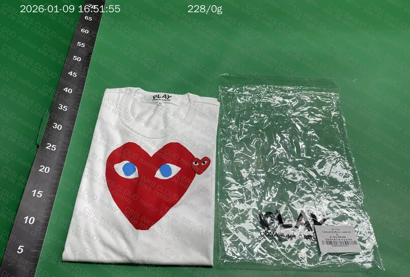 CDG T-Shirt 3