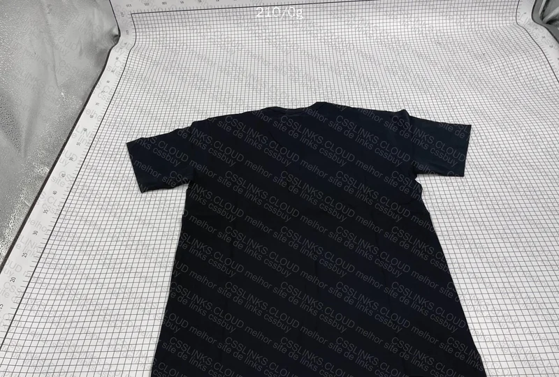 CDG Comme des Garçons Red Heart 4