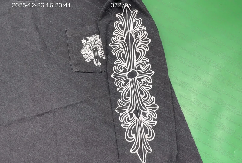 CH VineDagger Pocket Longsleeve 3