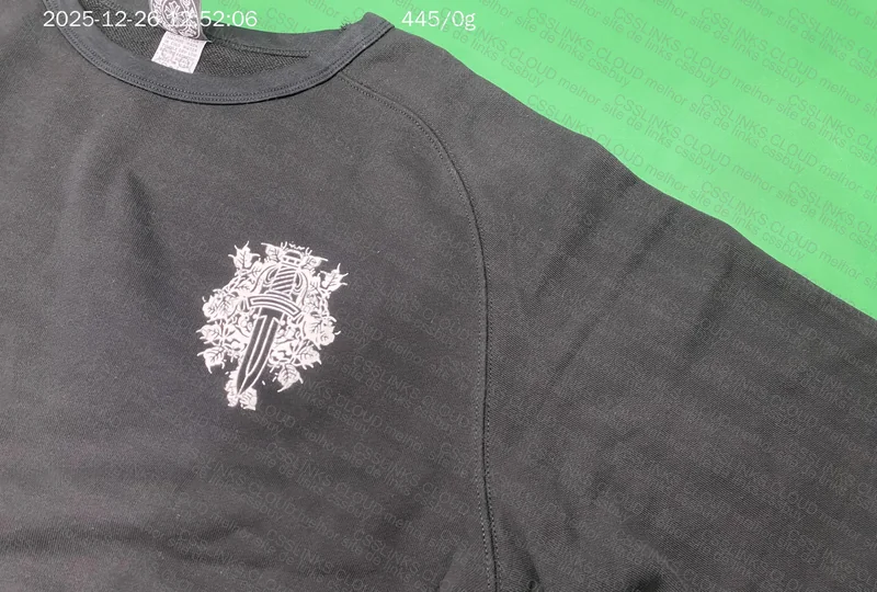 CH Vintage 90s Dagger Vines Crewneck