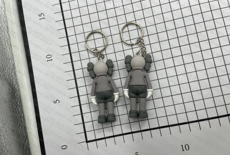 Chaveiro KAWS 3