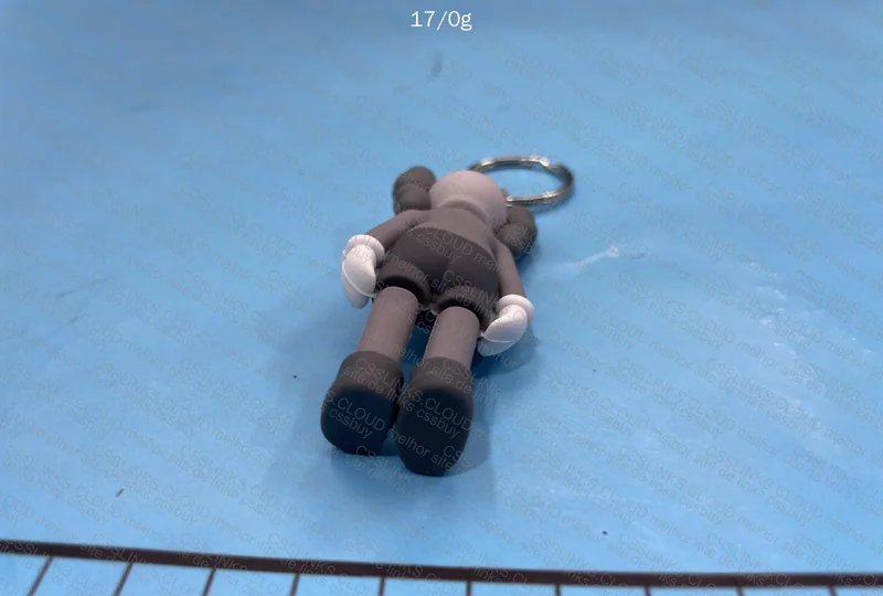 CHAVEIRO KAWS 2