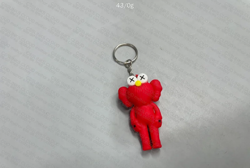 Chaveiro Kaws elmo
