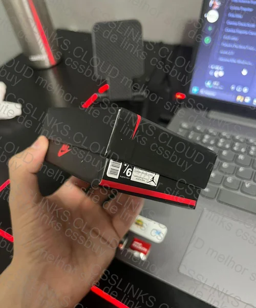 Tennis (Jordan 1) Keychain 4