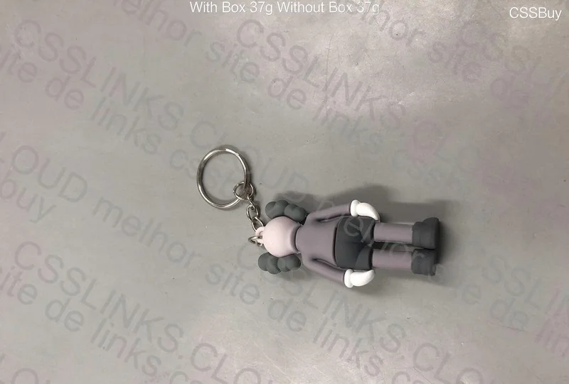 Chaveiros KAWS 9